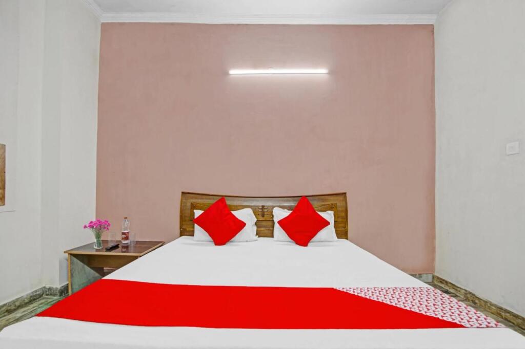 Нью-Дели: OYO Flagship 806885 The Sirat Residency