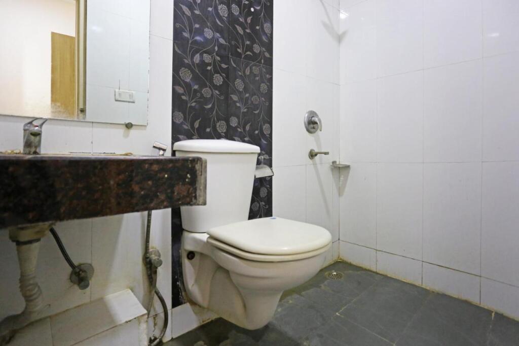 Нью-Дели: Hotel Sterling Inn, New Delhi