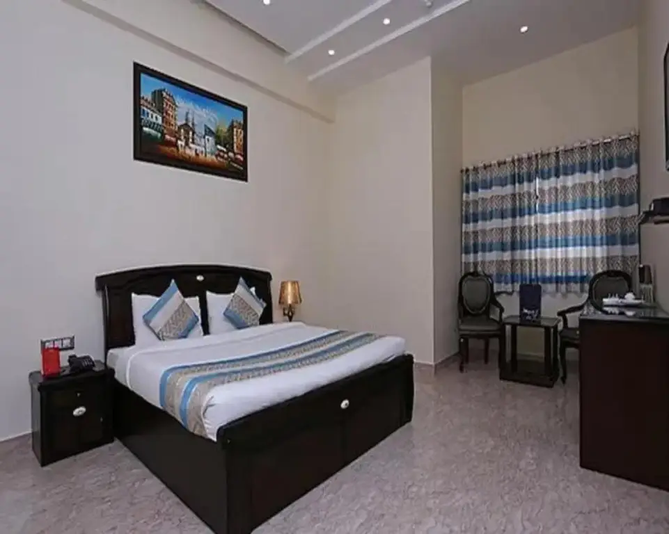 Нью-Дели: FabHotel F9 NSP
