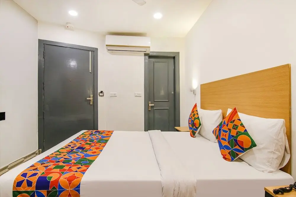 Нью-Дели: FabHotel Chawla House