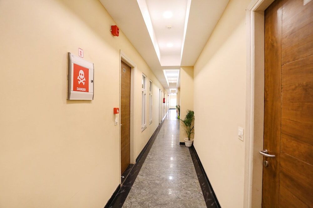 Нью-Дели: FabHotel GK Residency