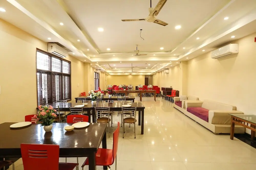 Нью-Дели: FabHotel GK Residency