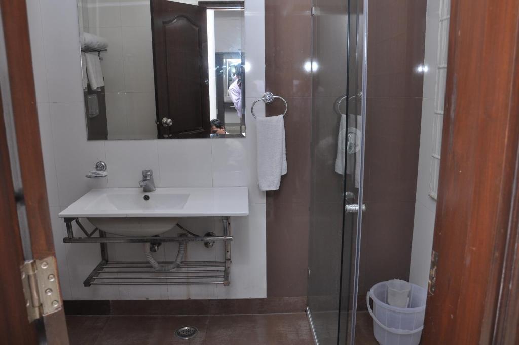 Нью-Дели: Hotel Jashn Inn near Apollo Hospital