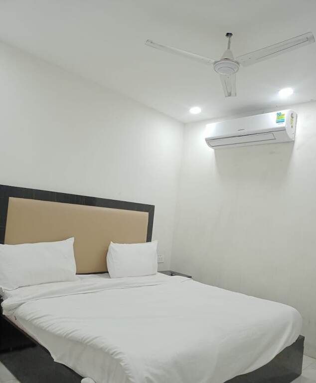 Нью-Дели: Hotel Rasso Inn Tuglakabad Extn.