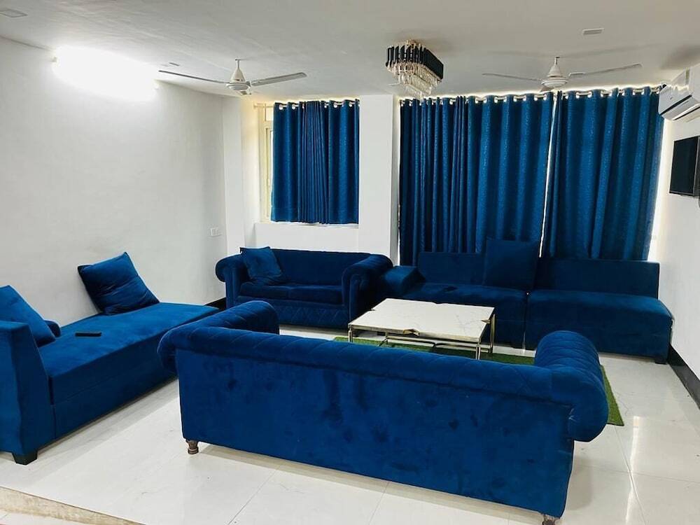 Нью-Дели: Hotel Rasso Inn Tuglakabad Extn.