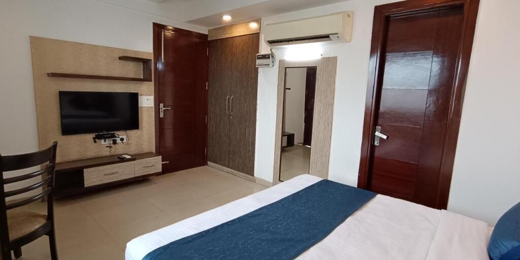 Нью-Дели: Bellmont East Delhi