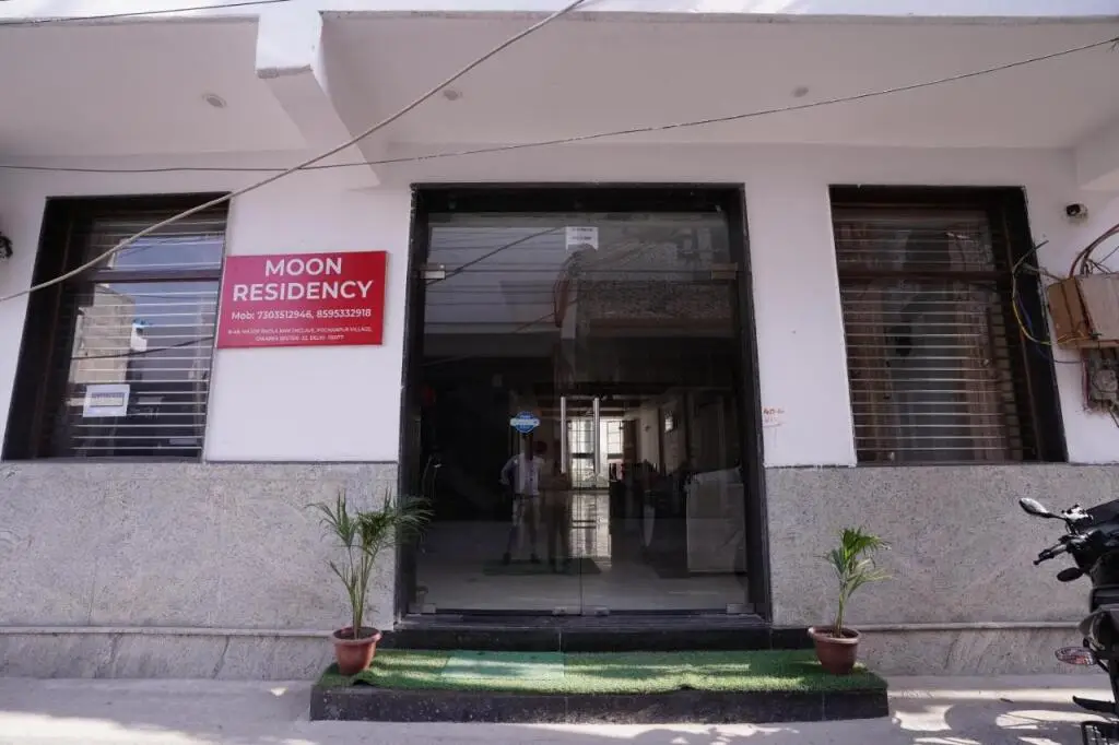 Hotel Moon Residency - Dwarka Sector 21 Metro Station — фото 1
