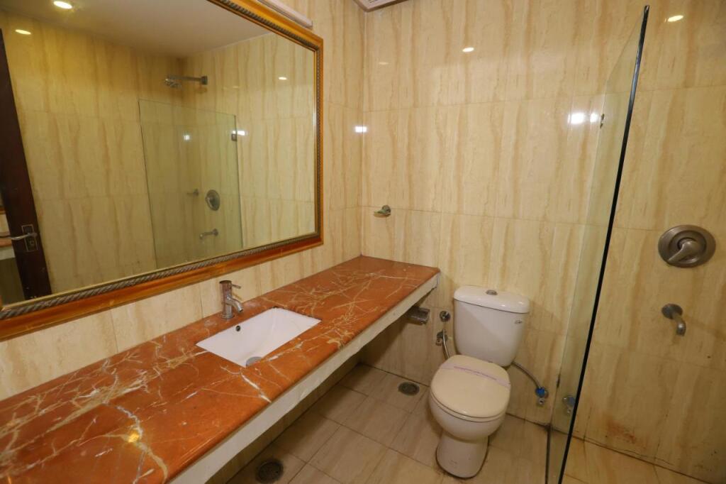 Нью-Дели: The Picasso Residency Hotel BnB