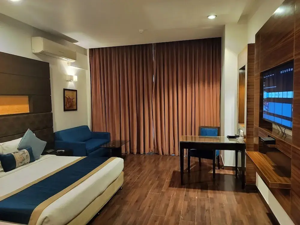 Нью-Дели: Bel-La Monde Hotel Chhattarpur South Delhi