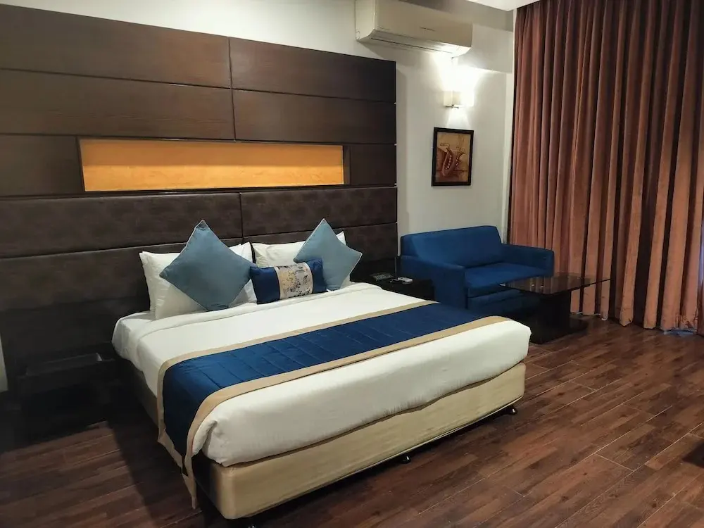 Нью-Дели: Bel-La Monde Hotel Chhattarpur South Delhi