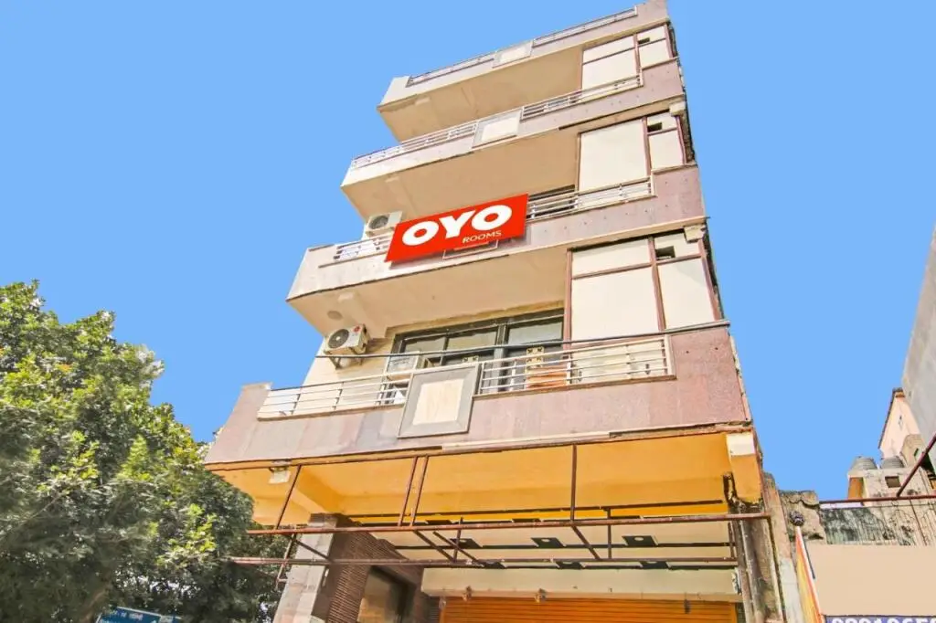 OYO Flagship 702940 ELEGANTE STUDIO ROHINI — фото 1