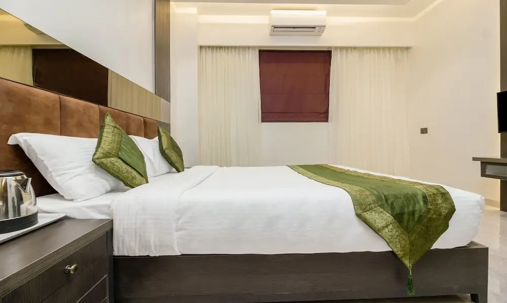 Мумбаи: Hotel Oyster Suite