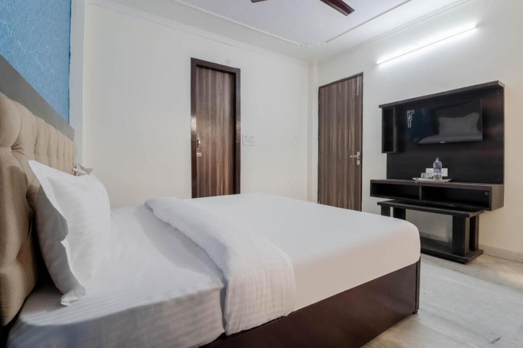 Нью-Дели: Collection O 79212 Dwarka Royal Inn