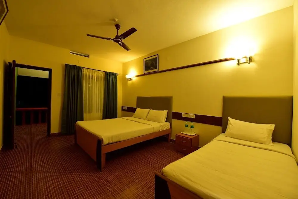 Ути: The Tiger Paw Resort
