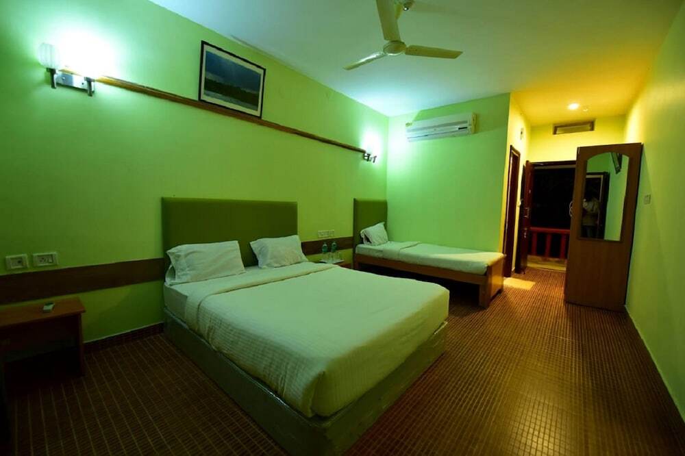 Ути: The Tiger Paw Resort