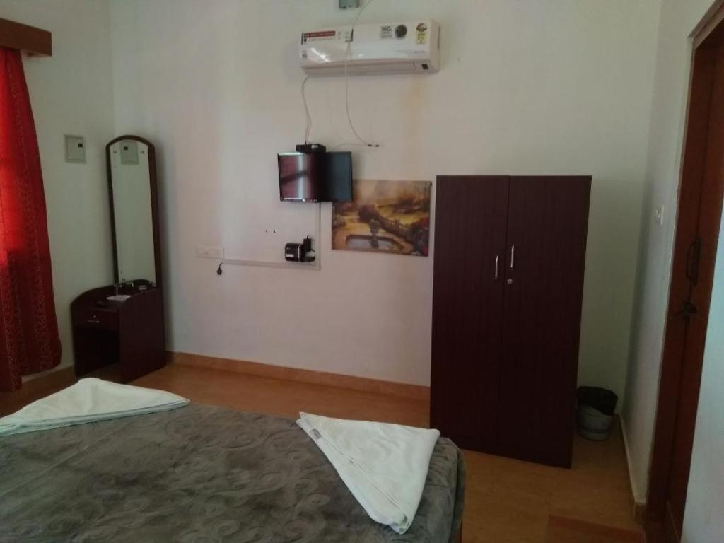 Safari land and guest house — фото 1