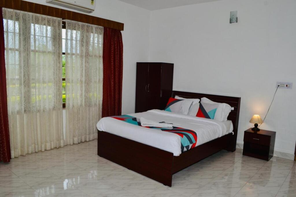 Ути: Safari land and guest house