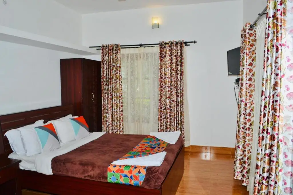 Ути: Safari land and guest house