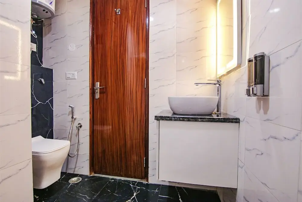Нойда: Fabhotel Satyam International