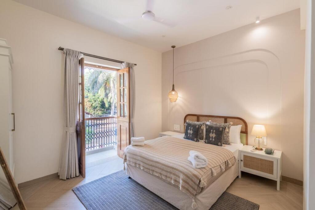 Арпора: ELIVAAS-Opalys 4 BHK Villa with private pool and lift, Arpora