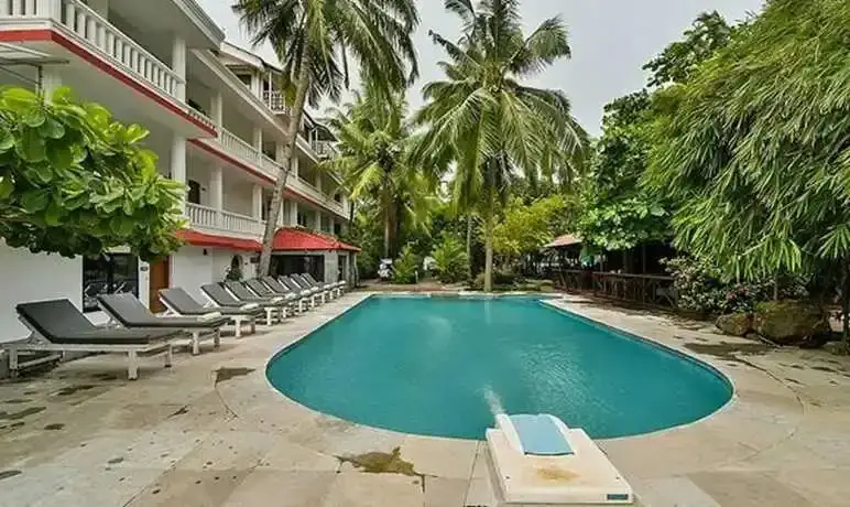Калангут: FabEscape Kristal Sands Beach Resort With Pool, Calangute
