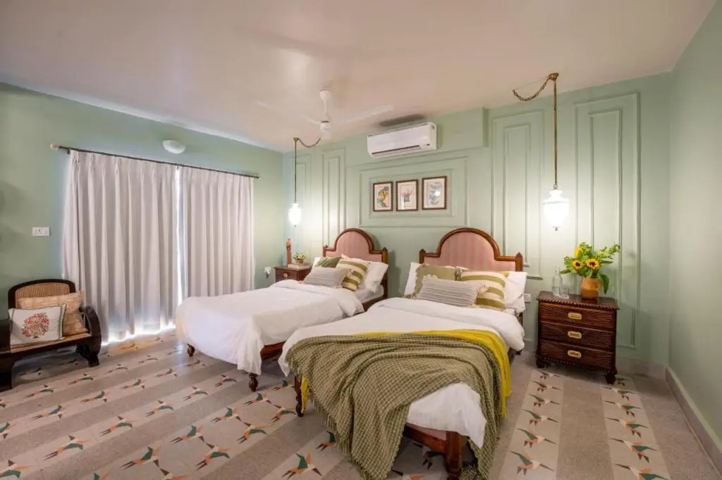 Анджуна: Elivaas BluDoor Luxury 5BHK Villa with Private Pool