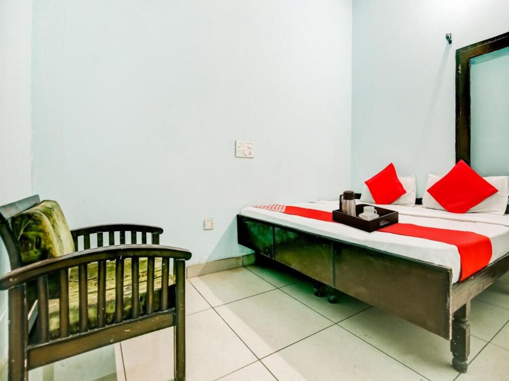 Патьяла: OYO Flagship 703865 Moonlight Guest House