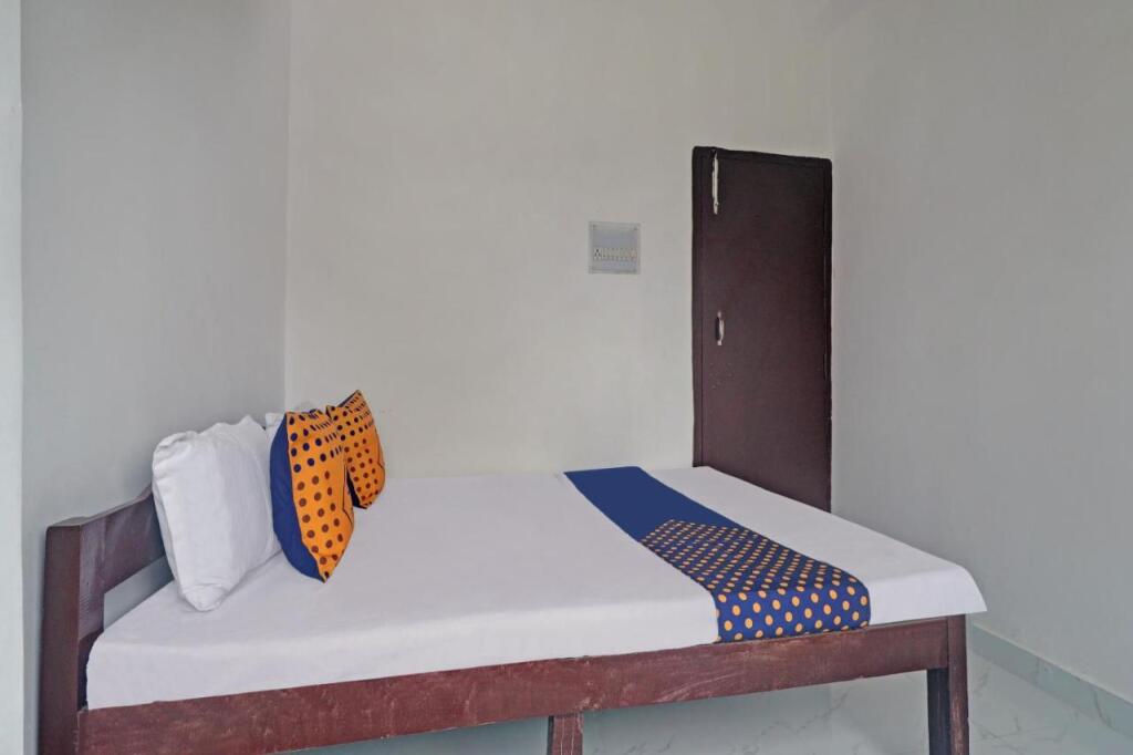 Патна: Spot On 76527 Desh Premi Guest House