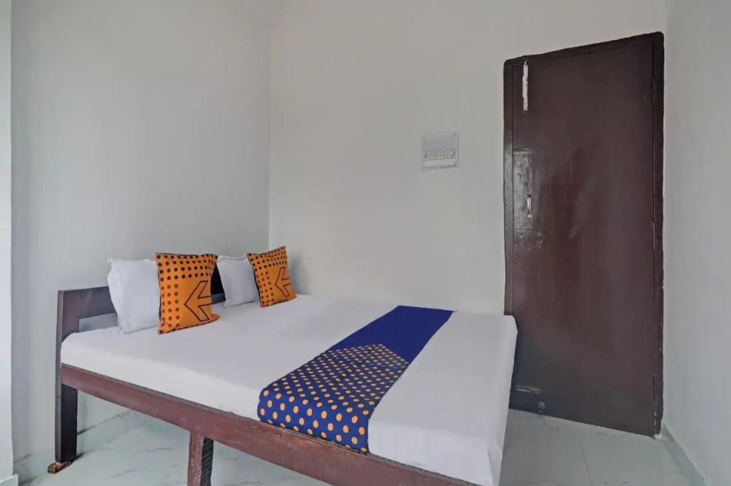 Патна: Spot On 76527 Desh Premi Guest House