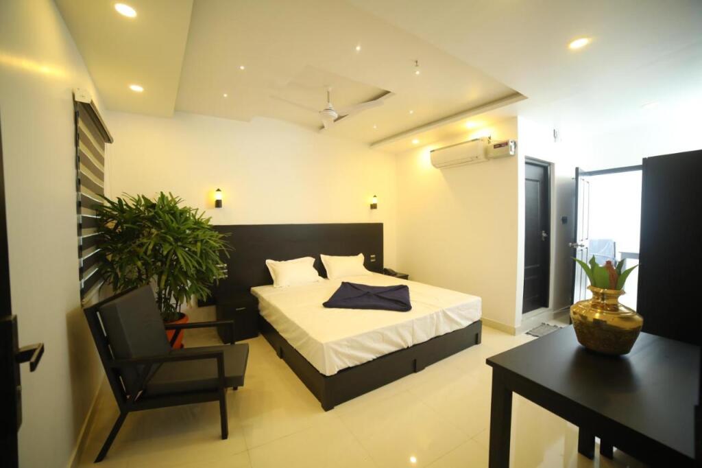 Payyanur: Sooryavamshi Residency