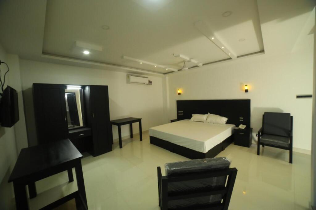 Payyanur: Sooryavamshi Residency