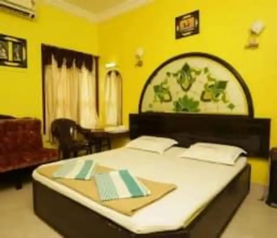 Eraniel: Hotel Manickam