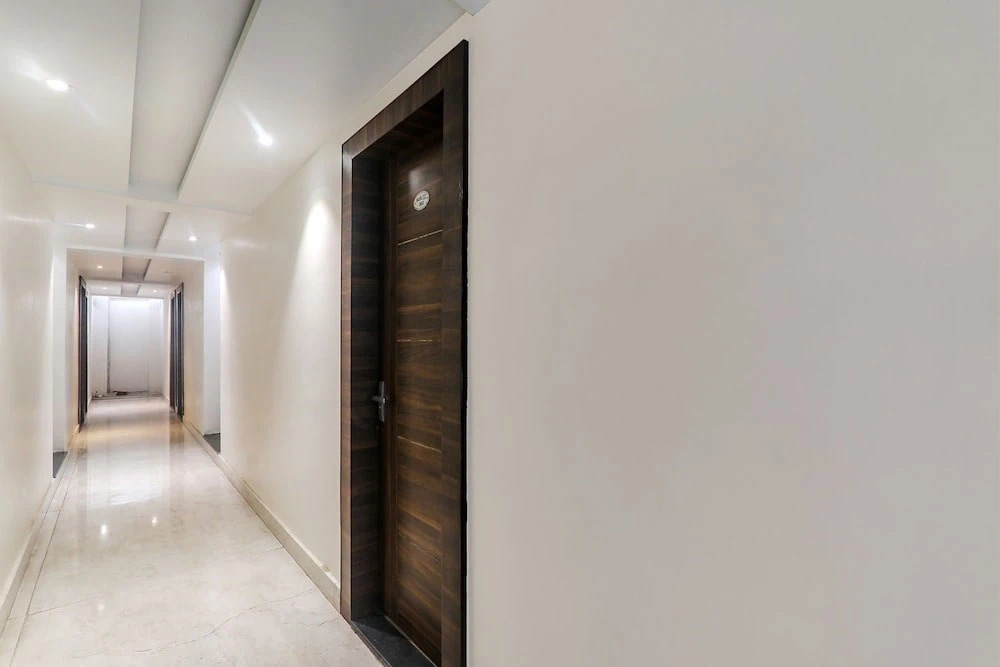 Праяградж: Fabhotel Bless Inn