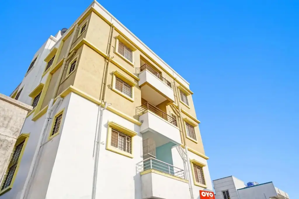 OYO Flagship 807973 Hotel Kohinoor & Lodging — фото 1