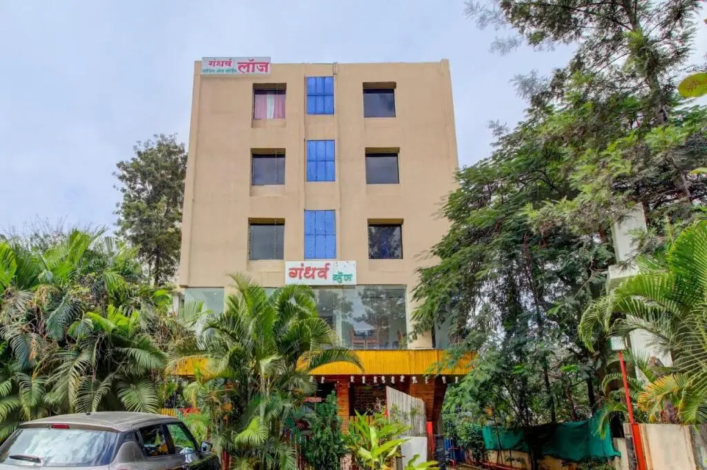 OYO Flagship 805380 Gandharva Lodging — фото 1
