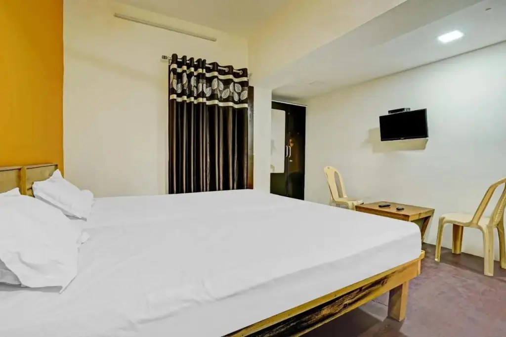 Райпур: OYO Flagship 805631 New Krishna Hotel & Restaurant