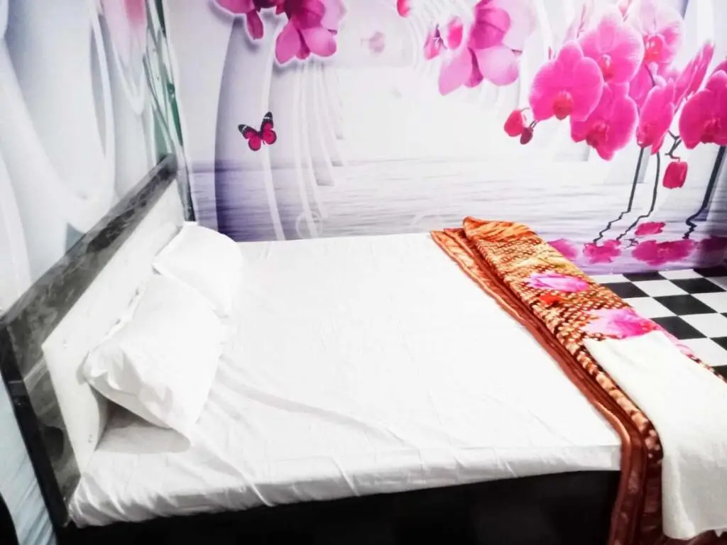 Крепость Ramnagar: OYO 702177 The Diamond Guest House
