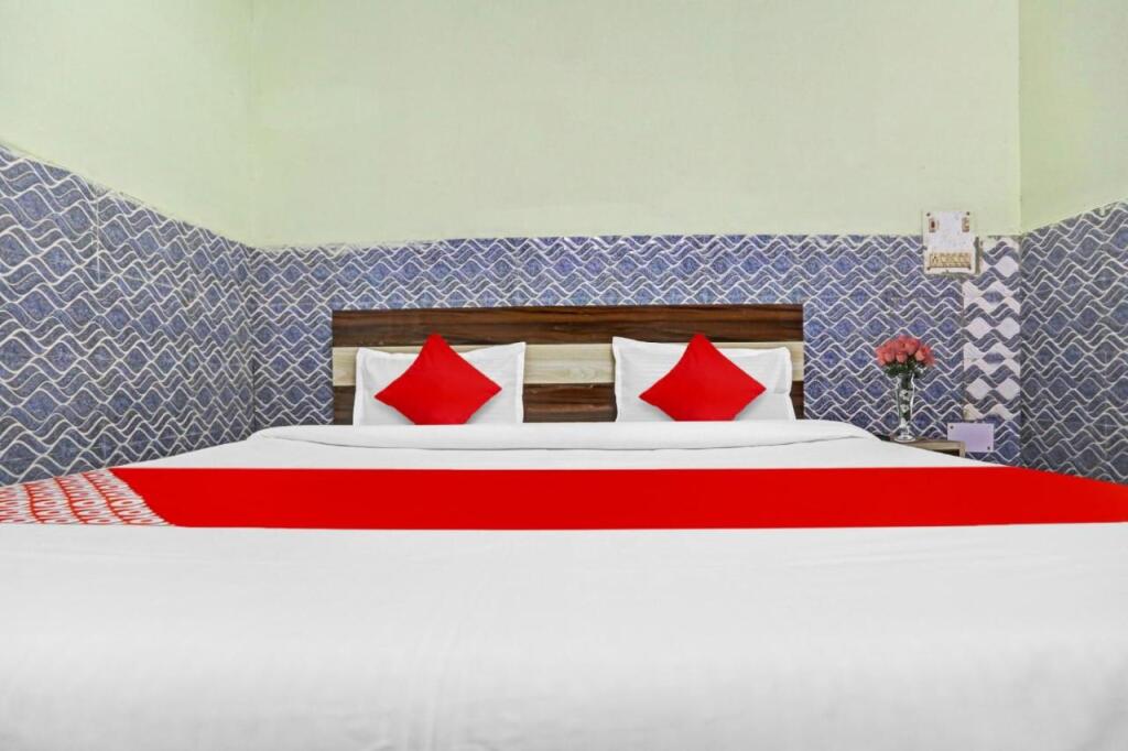 Ревари: OYO Flagship 806734 Jp Palace Hotel