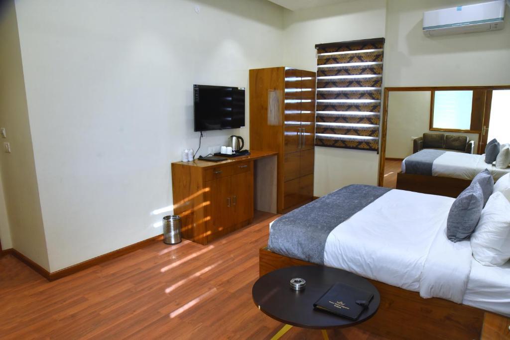 Rohtak: Hotel Vishal Imperial