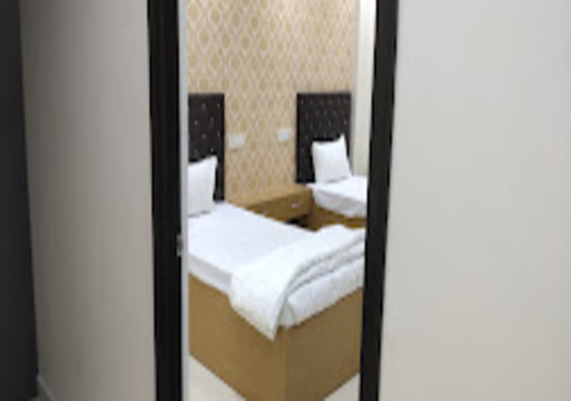 Сарнатх: Fabhotel Us Inn