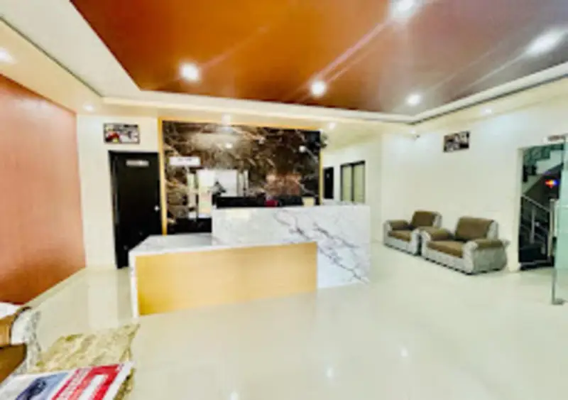 Сарнатх: Fabhotel Us Inn
