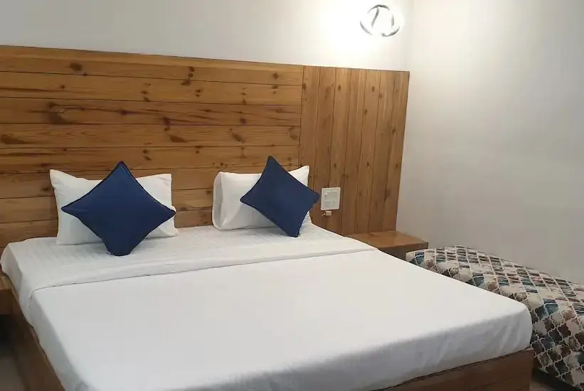 Сахаранпур: Hotel Grand Maurya