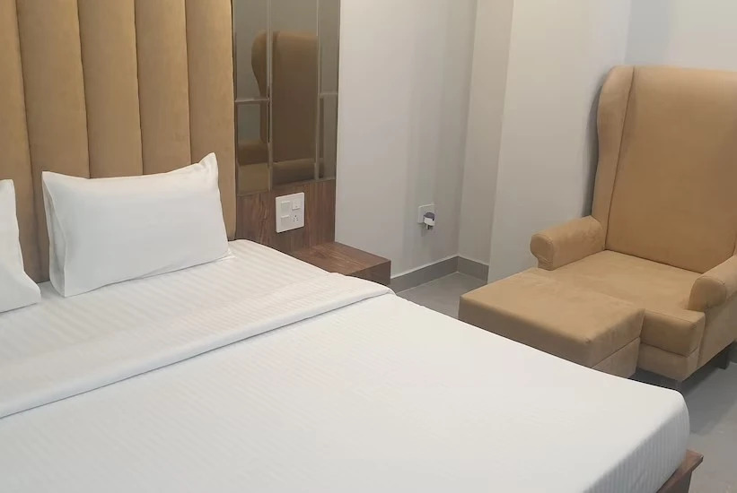 Сахаранпур: Hotel Grand Maurya
