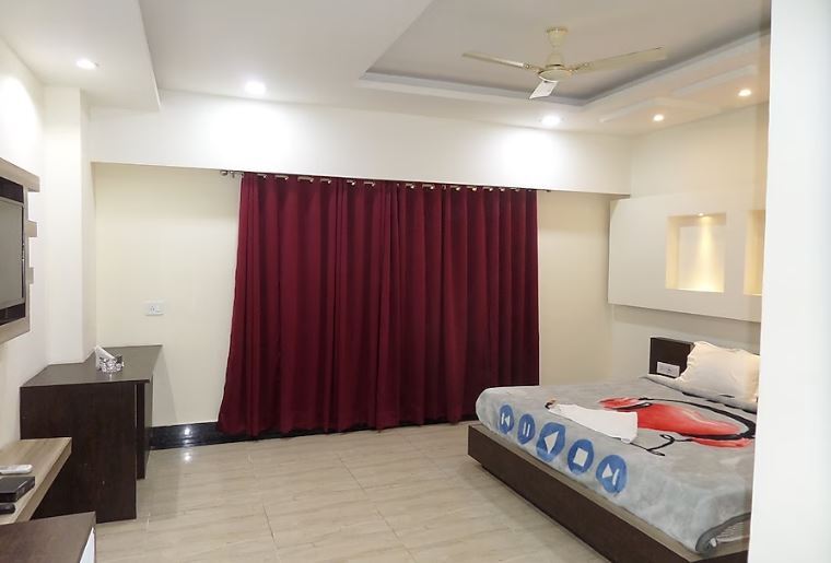 Сахаранпур: Hotel Raj Mahal Roorkee