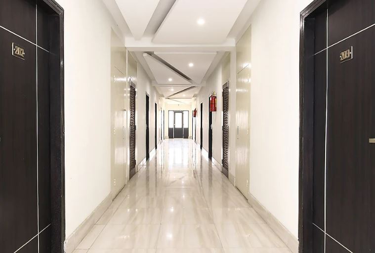 Сахаранпур: Hotel Raj Mahal Roorkee