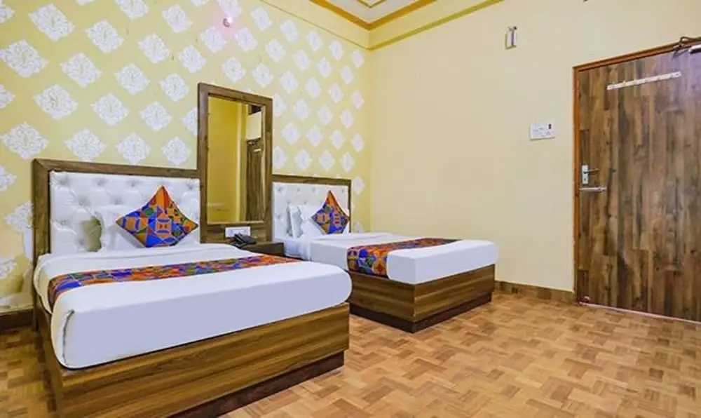 Сарнатх: Fabhotel Shivam Palace