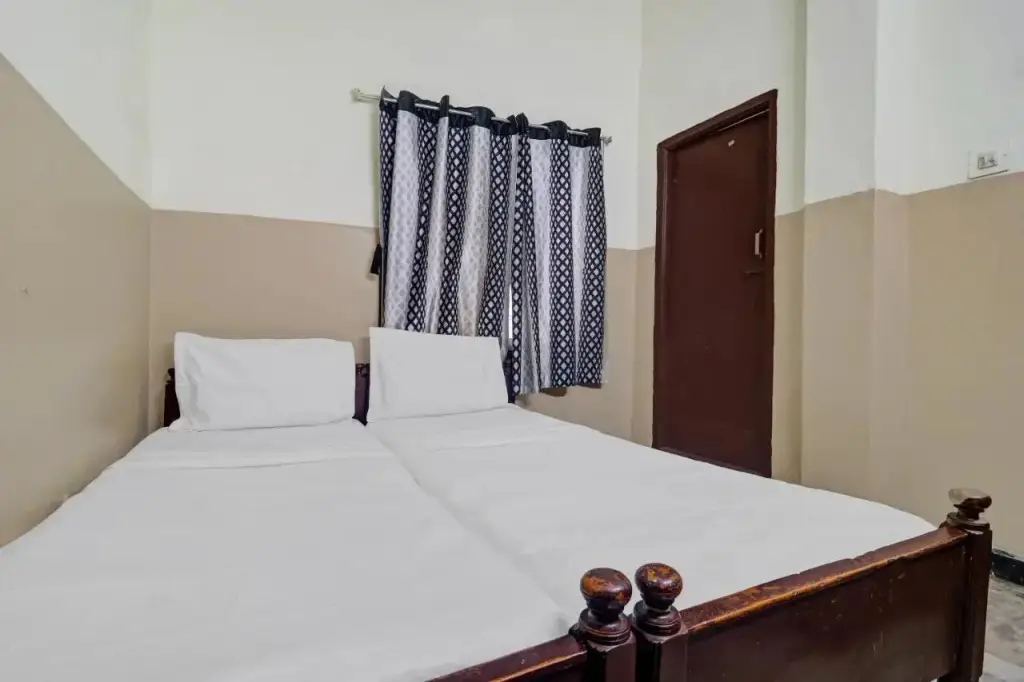 Секундерабад: SPOT ON 804524 Sri Sai Lohith Lodge