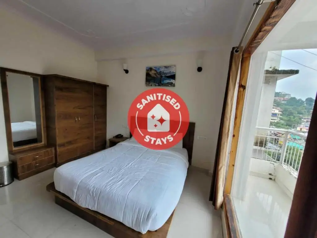 Шимла: Oyo 81277 Kavyansh Inn