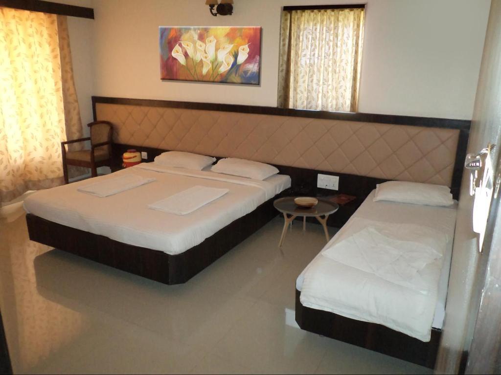 Ширди: Hotel Ganpati Palace by WB Economy