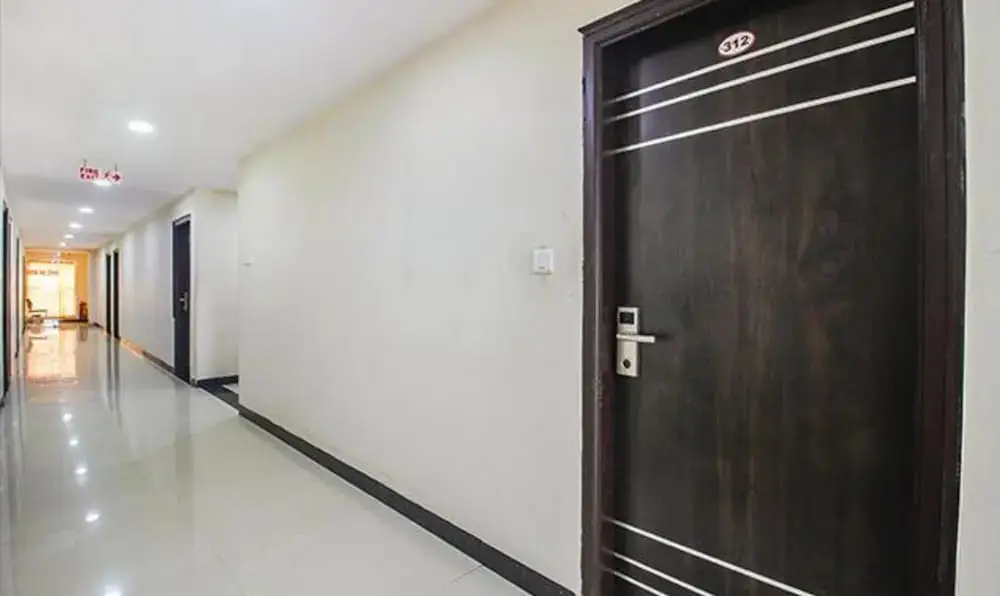 Секундерабад: Fabhotel L Grand